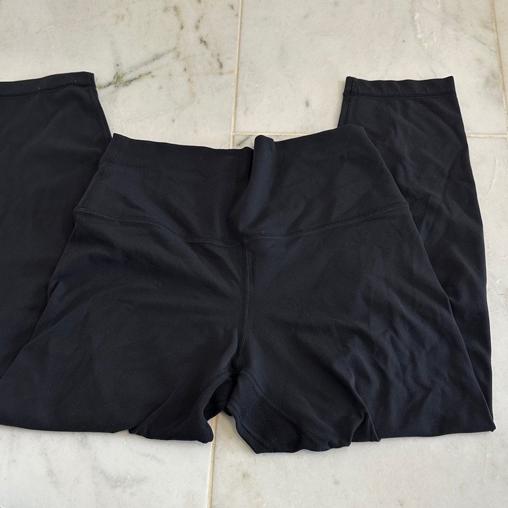 Lululemon Align HR 23” Crop Leggings
